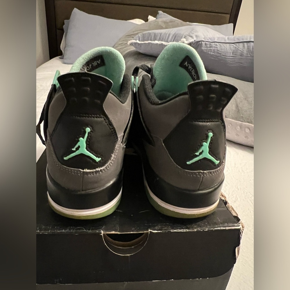 Air Jordan Green Glow 4